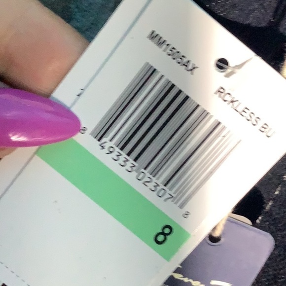 Seven7 NEW - Sz 8 - skinny jeans - a very dark navy blue - camera can’t capture - Picture 5 of 9